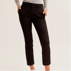 KOTN Slim Cropped Trouser in Black, Size 8